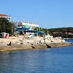 By The Sea - 24381 פולה